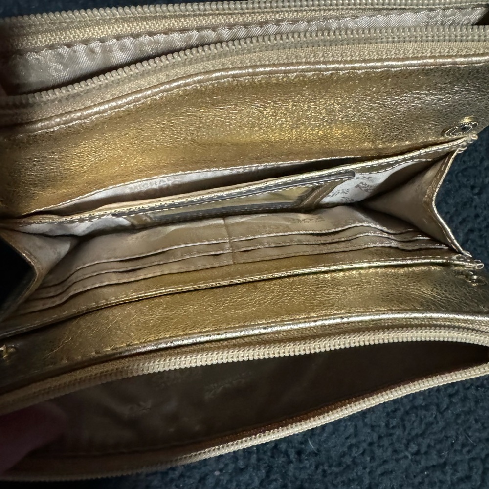 MK Purse Gold in Color - Picture 3 of 4